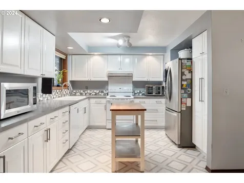 1308 NW 52nd Street Vancouver WA 98663
