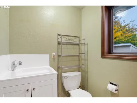 1308 NW 52nd Street Vancouver WA 98663