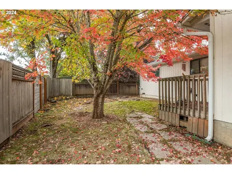 1308 NW 52nd Street Vancouver WA 98663