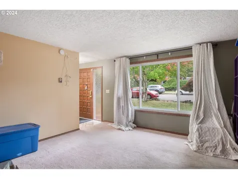 1308 NW 52nd Street Vancouver WA 98663