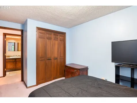 1308 NW 52nd Street Vancouver WA 98663