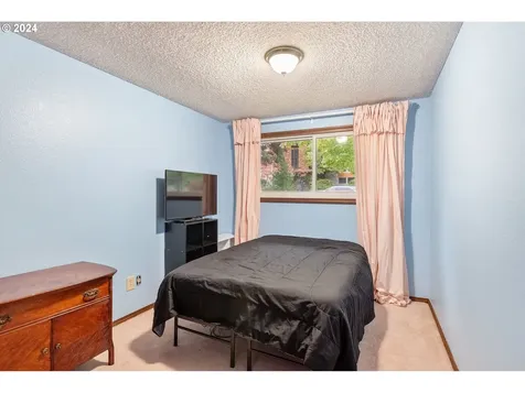 1308 NW 52nd Street Vancouver WA 98663