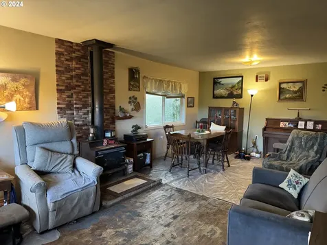 84961 Ridgeway Road Pleasant Hill OR 97455