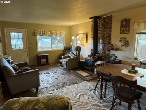 84961 Ridgeway Road Pleasant Hill OR 97455
