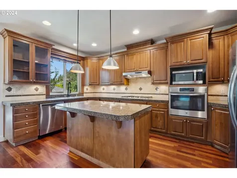 3329 X Street Washougal WA 98671