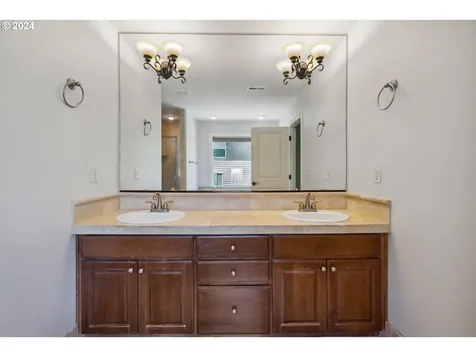 3329 X Street Washougal WA 98671