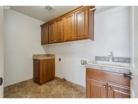 3329 X Street Washougal WA 98671