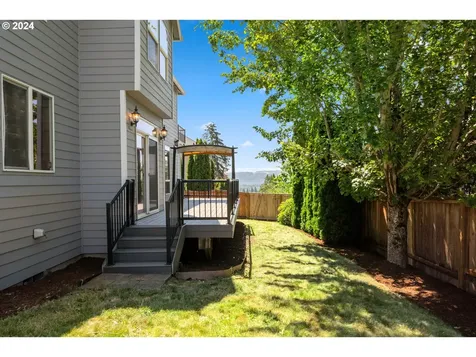 3329 X Street Washougal WA 98671