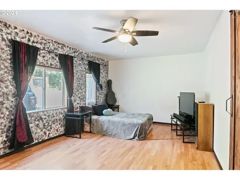 409 Spruce Creek Road Longview WA 98632
