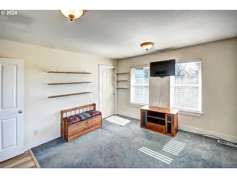 1324 9th Avenue Seaside OR 97138
