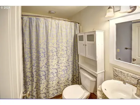 1324 9th Avenue Seaside OR 97138
