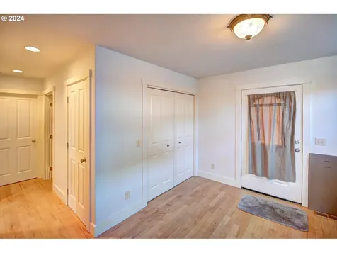 1324 9th Avenue Seaside OR 97138