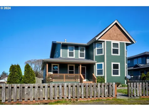 1324 9th Avenue Seaside OR 97138