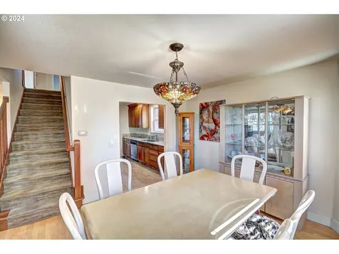 1324 9th Avenue Seaside OR 97138