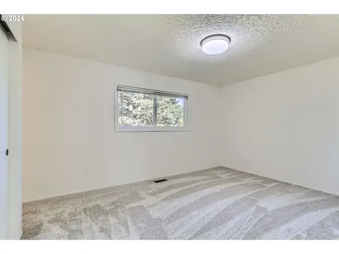 2329 Se Beaver Creek Lane Troutdale OR 97060