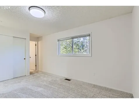 2329 Se Beaver Creek Lane Troutdale OR 97060