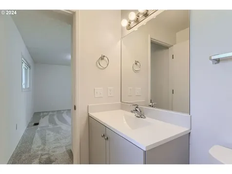 2329 Se Beaver Creek Lane Troutdale OR 97060
