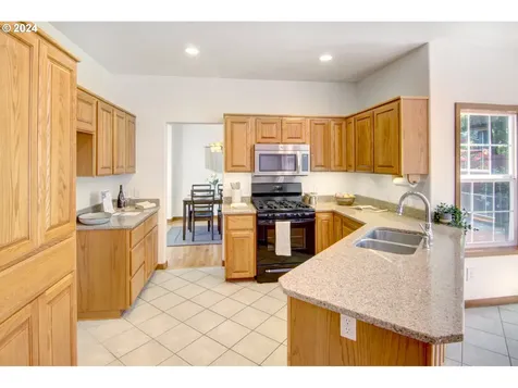 4060 Hampshire Lane Eugene OR 97404