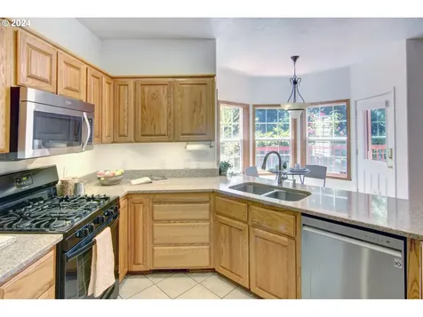 4060 Hampshire Lane Eugene OR 97404