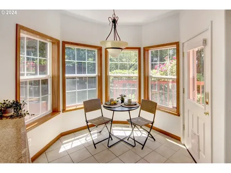 4060 Hampshire Lane Eugene OR 97404