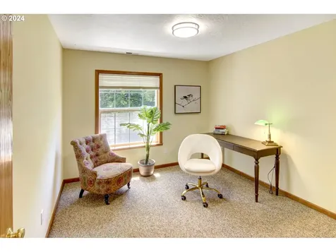 4060 Hampshire Lane Eugene OR 97404
