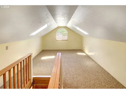 4060 Hampshire Lane Eugene OR 97404