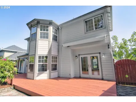 4060 Hampshire Lane Eugene OR 97404