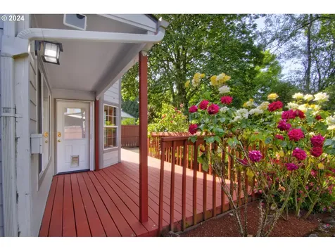 4060 Hampshire Lane Eugene OR 97404