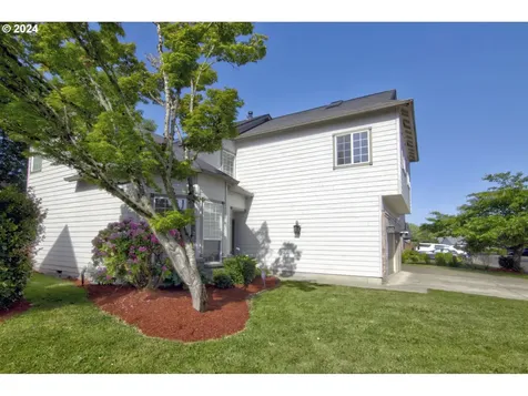4060 Hampshire Lane Eugene OR 97404