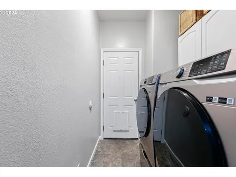 610 N 1st Street Creswell OR 97426