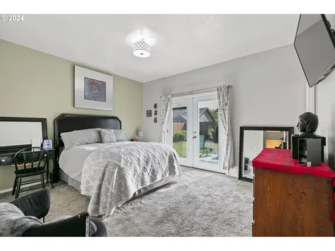 610 N 1st Street Creswell OR 97426