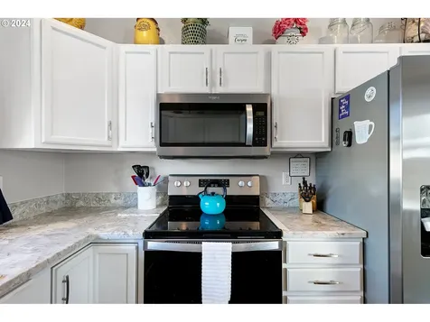 610 N 1st Street Creswell OR 97426
