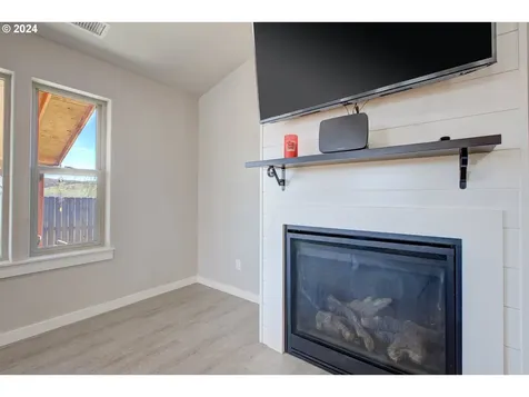 575 Brady Lane Roseburg OR 97471