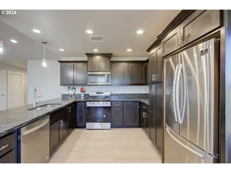 575 Brady Lane Roseburg OR 97471