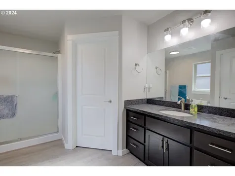 575 Brady Lane Roseburg OR 97471