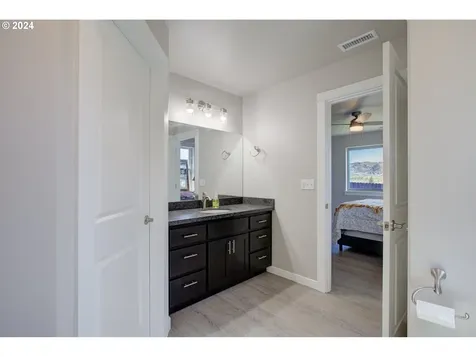 575 Brady Lane Roseburg OR 97471