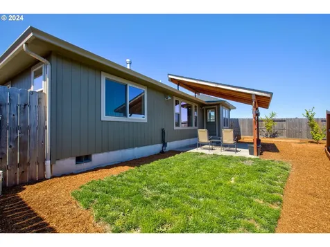 575 Brady Lane Roseburg OR 97471