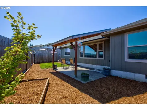 575 Brady Lane Roseburg OR 97471