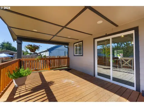 888 Pana Street Woodburn OR 97071