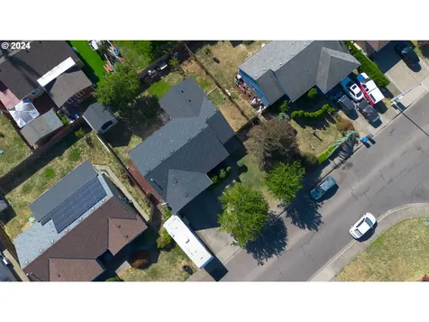 888 Pana Street Woodburn OR 97071