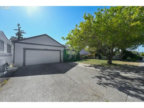 888 Pana Street Woodburn OR 97071