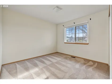 302 E Farrer Street Yacolt WA 98675