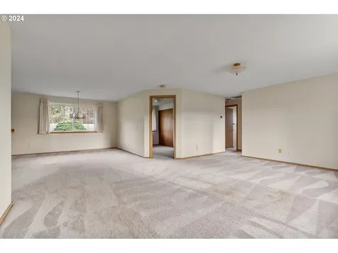 302 E Farrer Street Yacolt WA 98675