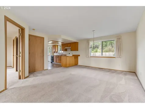 302 E Farrer Street Yacolt WA 98675