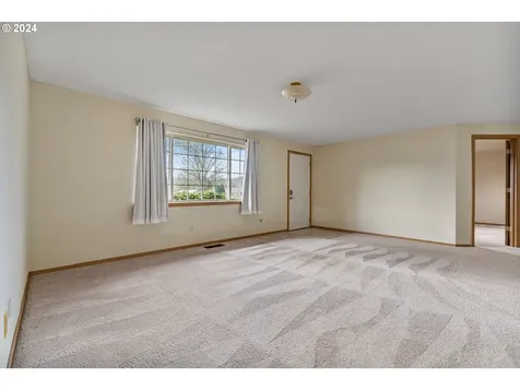 302 E Farrer Street Yacolt WA 98675