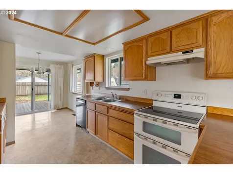 302 E Farrer Street Yacolt WA 98675