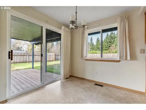 302 E Farrer Street Yacolt WA 98675