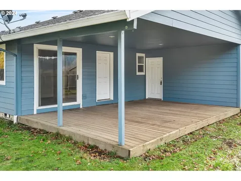 302 E Farrer Street Yacolt WA 98675