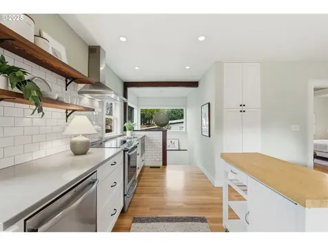 5305 NE 27th Avenue Portland OR 97211