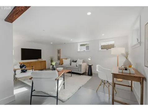 5305 NE 27th Avenue Portland OR 97211